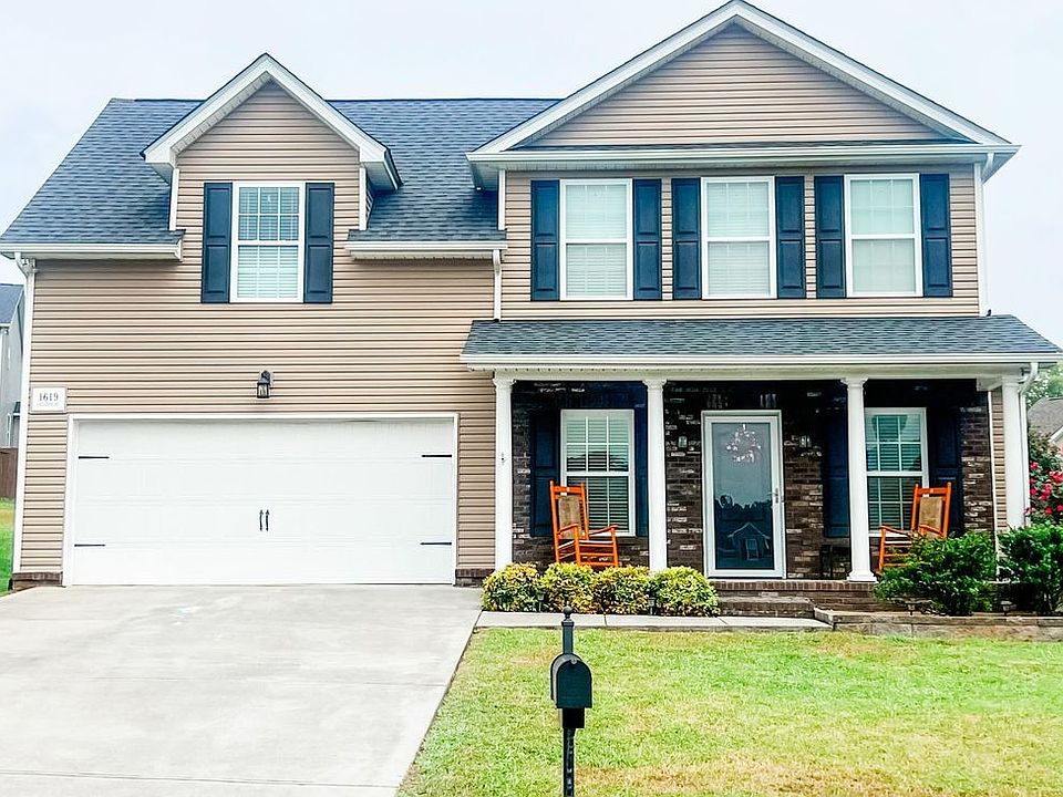 1st image of 1619 Douglas Wood Ln