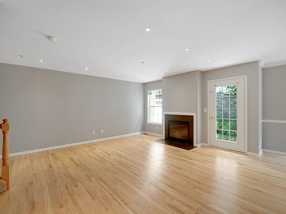 40 Boatworks Dr, Bayonne, NJ 07002 Zillow