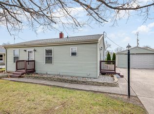 15731 Hoffman Rd, Three Rivers, MI 49093