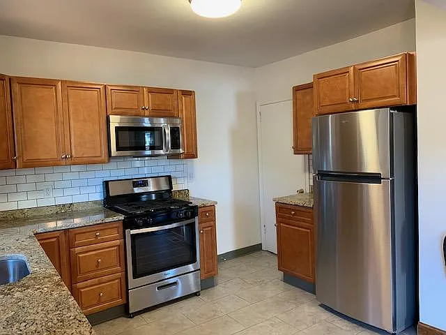 75 Hamilton Ave — Photo 13