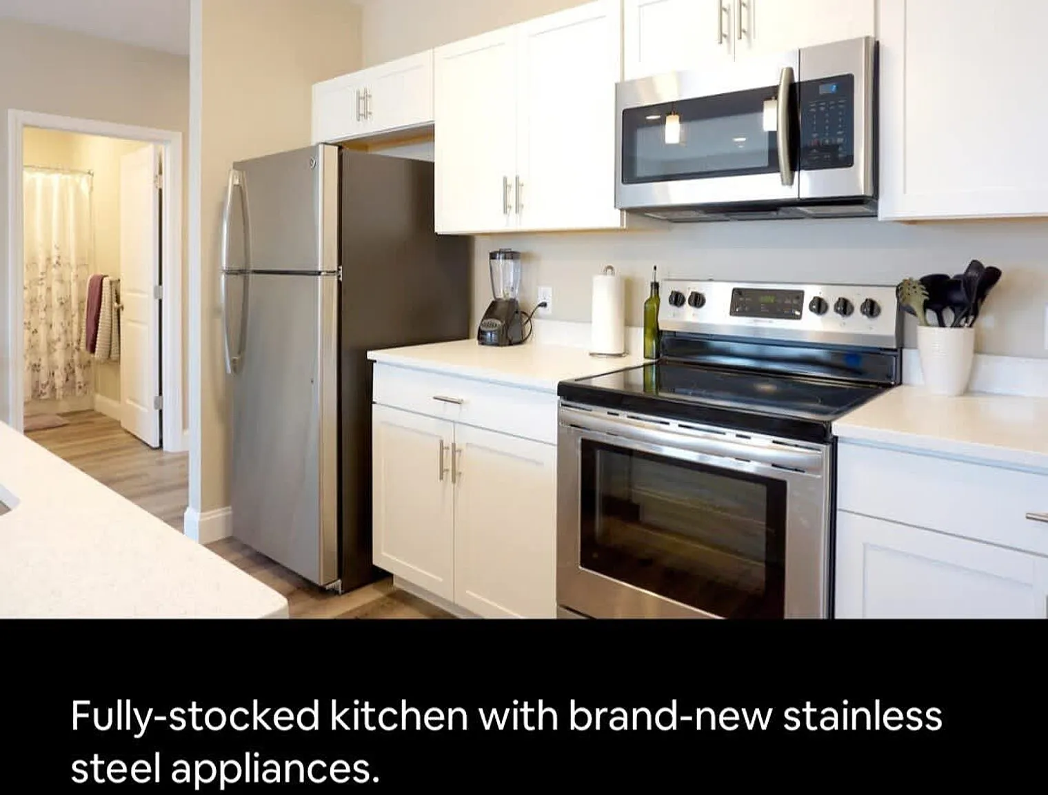 2 bed, 1.0 bath, 882 sqft, $4,893 — Photo 4