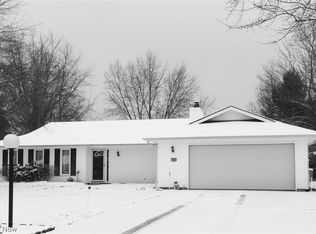 10797 Waterfall Rd, Strongsville, OH 44149