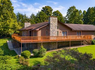 530 Golf Estates Rd, Franklin, NC 28734