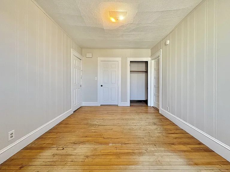 73 College St #3 — Photo 6