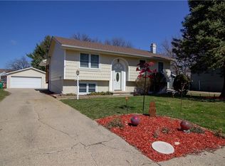619 Gordon Ave, Norwalk, IA 50211