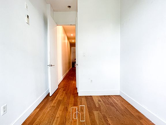 2nd image of 858 Hancock St #3L-B