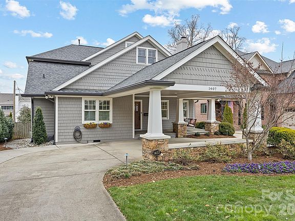 2nd image of 1407 Lilac Rd