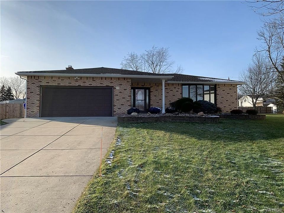 1st image of 60 Valley Dr