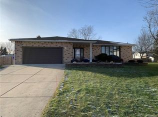 60 Valley Dr, Buffalo, NY 14224