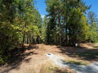750 Dalkeith Ave, North Saanich, BC V8L5G7