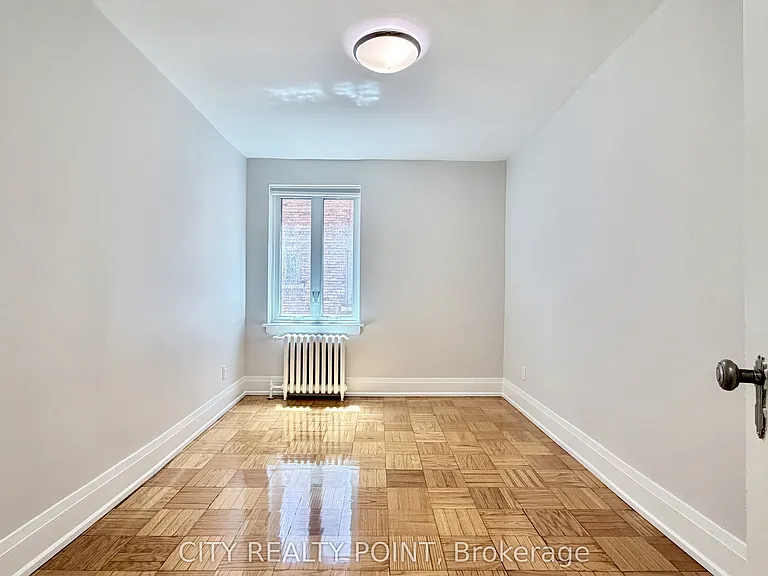 398 Avenue Rd #423 — Photo 9