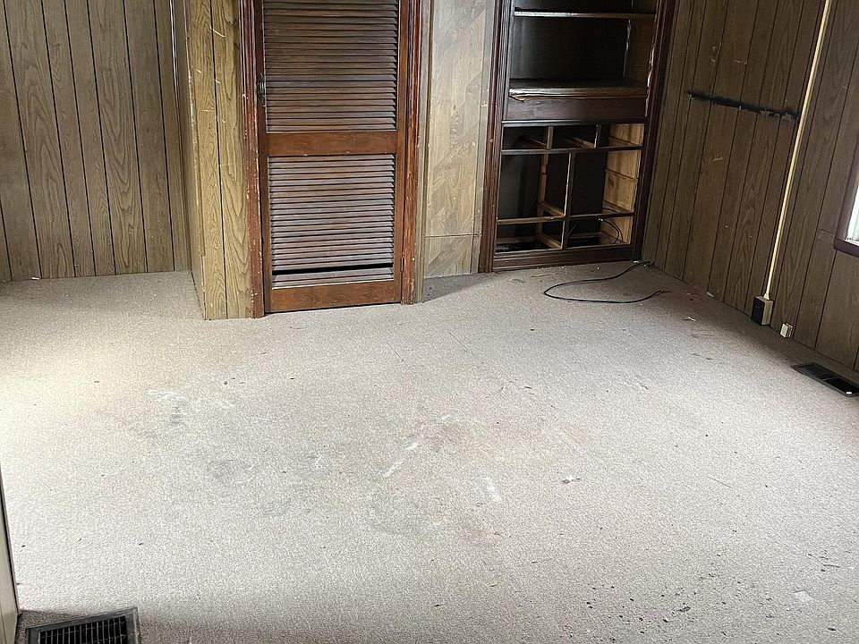 1st image of 226 Beaver Ave NE #C
