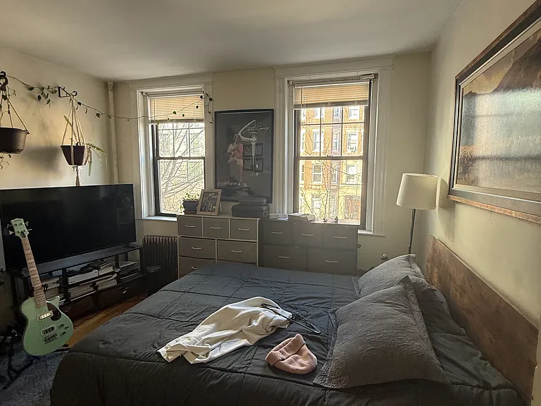 31 Queensberry St #7 — Photo 4