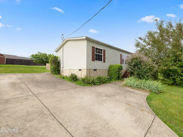 1832 C H Rankin Rd, Dandridge, TN 37725