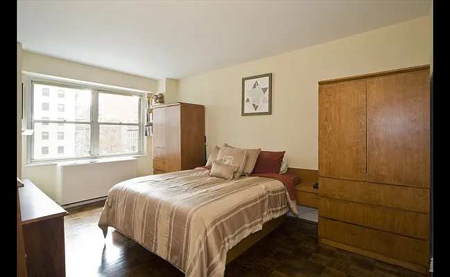 Sold by Douglas Elliman | media 36