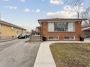 34 Cumberland Dr, Brampton, ON L6V 1W6