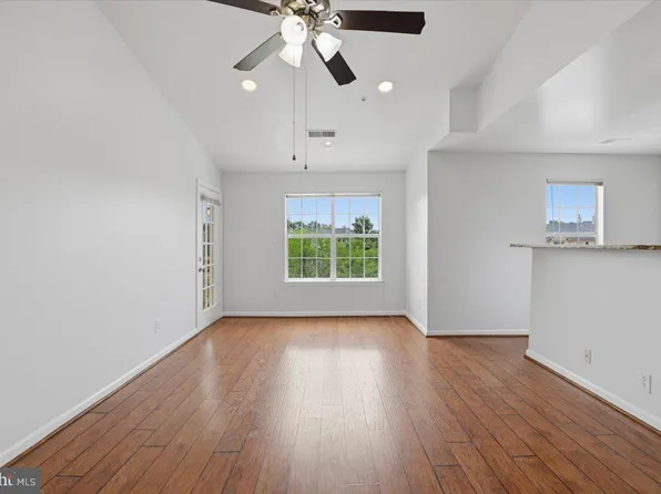 11002 Koman Cir APT 301, Manassas, VA 20109