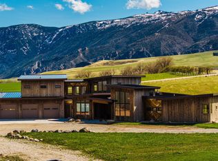 838 Highway 335, Big Horn, WY 82833