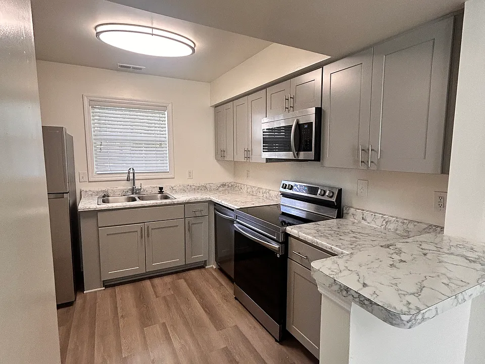 1326 Fords Pointe Xing #1236
