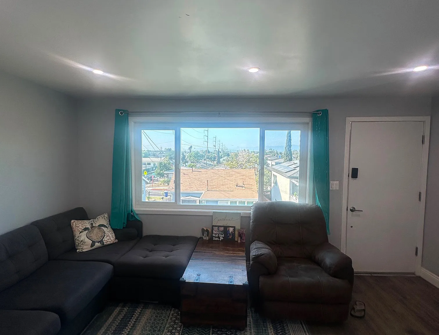 2 bed, 875 sqft, $3,200 — Photo 3