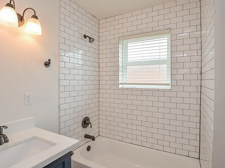2501 McKee St — Photo 13