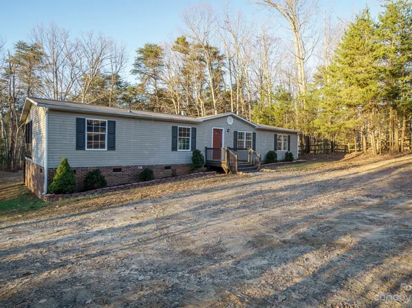 4840 Rocking Horse Dr, Maiden, NC 28650