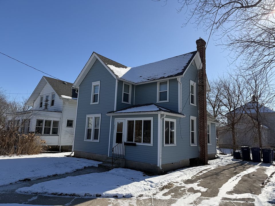 1st image of 405 Rock St