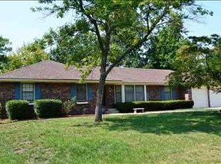 3113 SE Downing Dr, Topeka, KS 66605