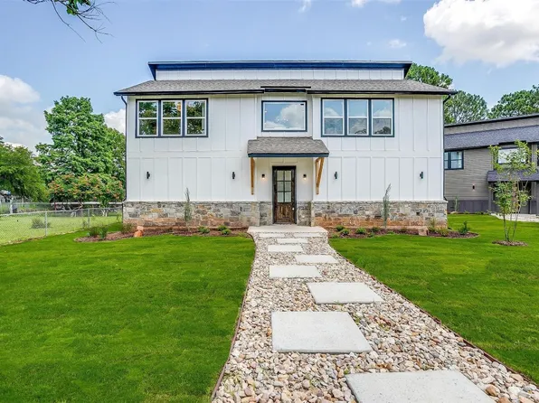 4504 E Fernwood Ct, Granbury, TX 76049