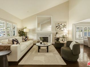 7262 Elmsbury Ln, West Hills, CA 91307