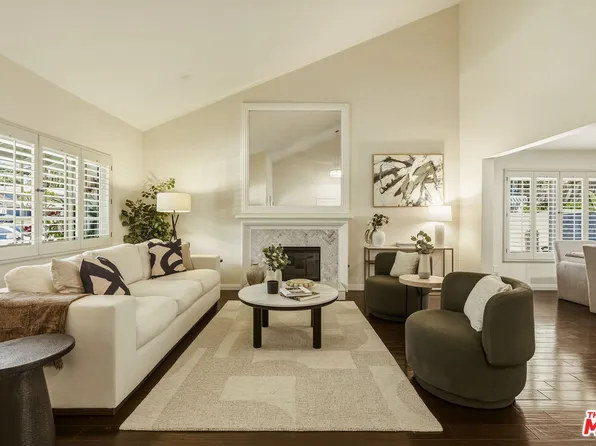 7262 Elmsbury Ln, West Hills, CA 91307