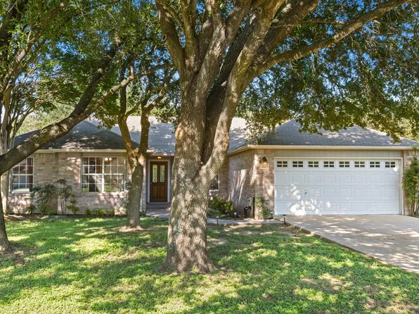 112 Whitetail Ln, Hutto, TX 78634