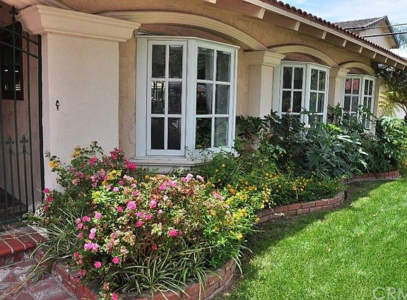 2nd image of 2423 Sarandi Grande Dr