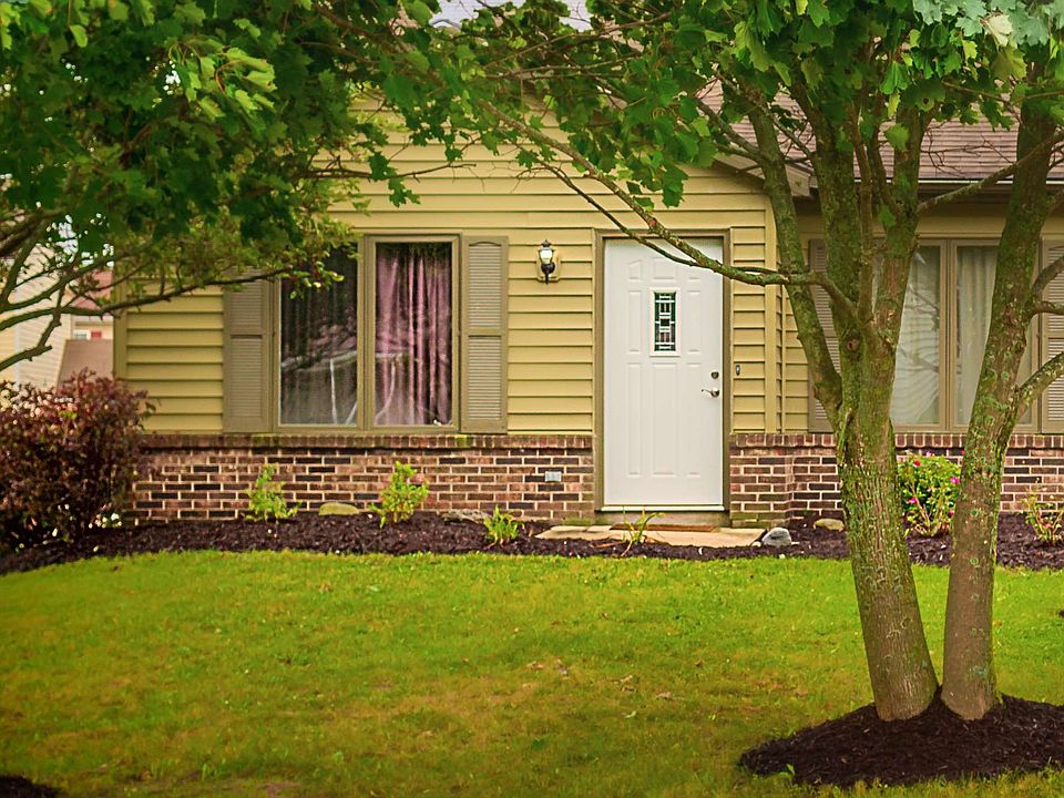 5714 Horseshoe Bnd, Fort Wayne, IN 46825 | Zillow