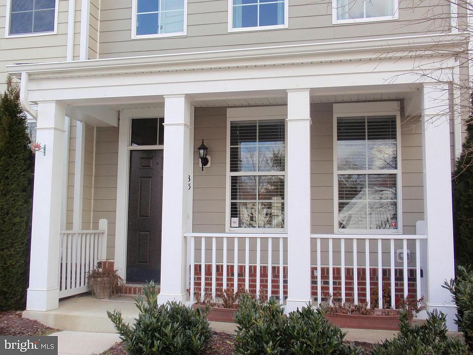1st image of 35 Boucher Pl