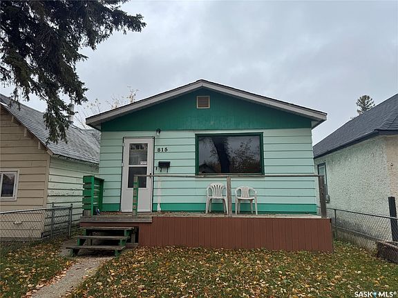 2nd image of 815 I Avenue S
