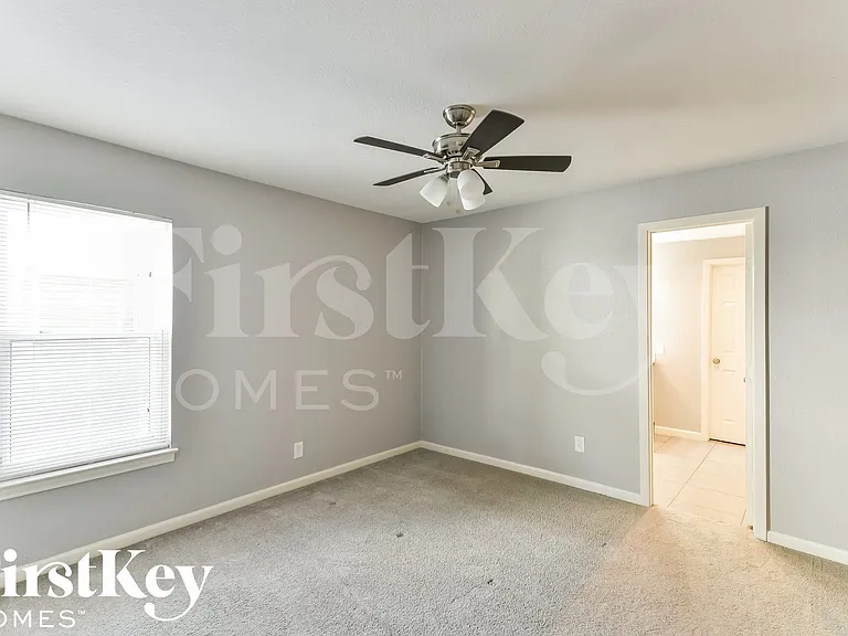 2502 Costa Mesa Dr — Photo 10