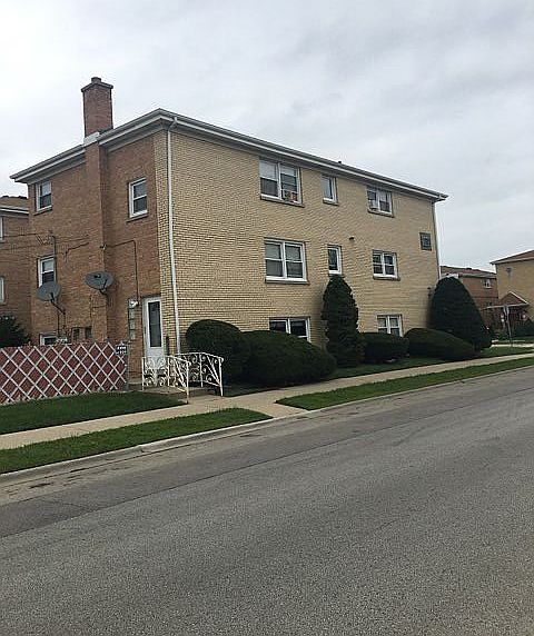 2nd image of 4600 N Sayre Ave