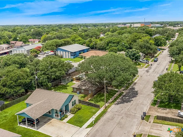 608 Rosewood Dr — Photo 33