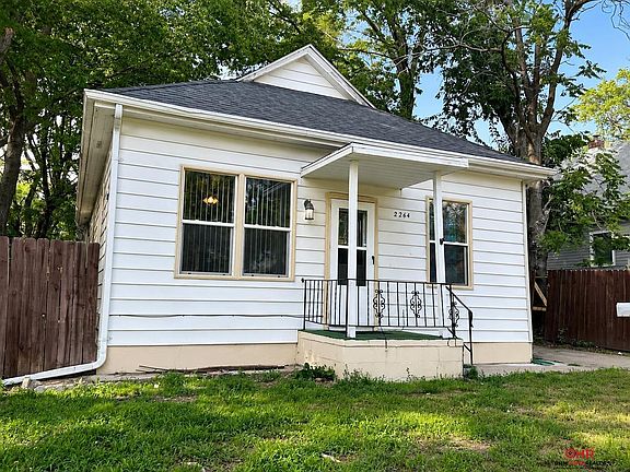 2nd image of 2264 Dudley St
