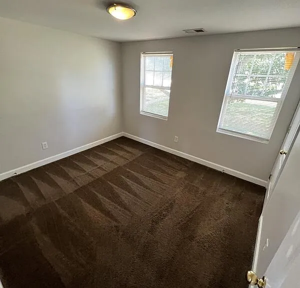 6890 Hawthorne St — Photo 17