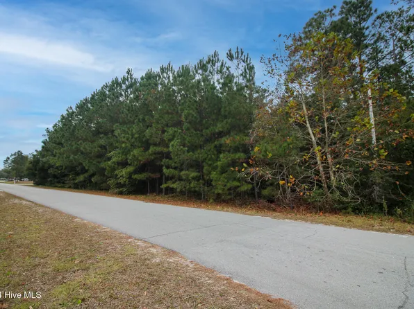 861 Roberts Road, Newport, NC 28570