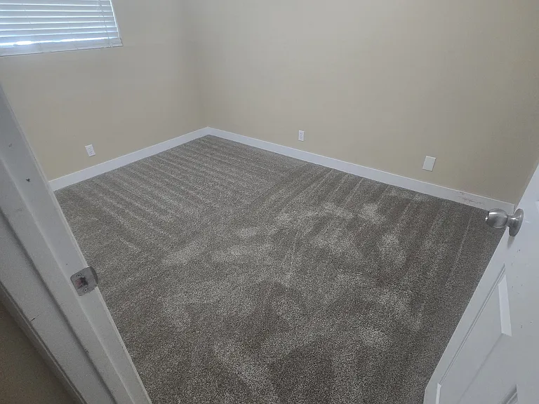 667 E Family Cir — Photo 15
