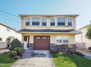 478 Watchogue Rd, Staten Island, NY 10314