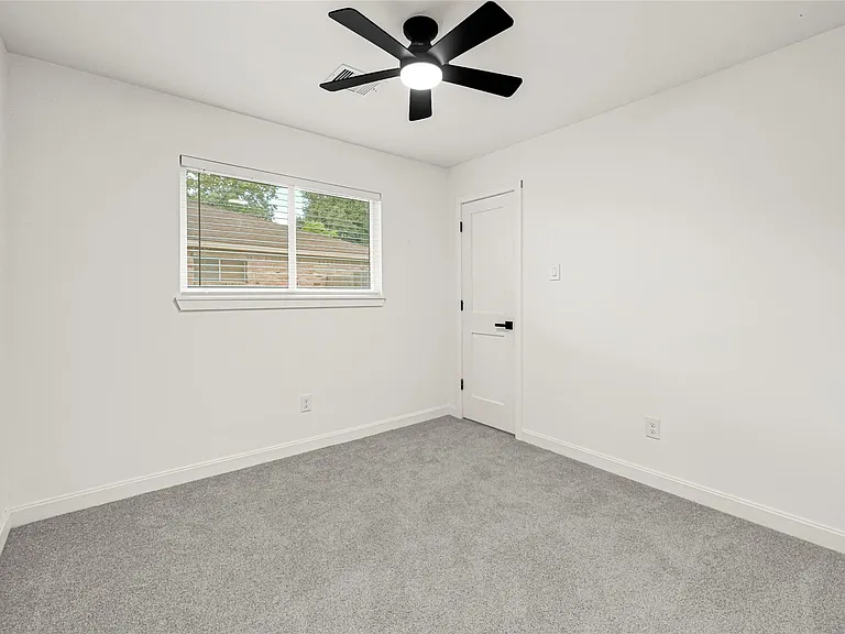 11411 Sagehurst Ln — Photo 19