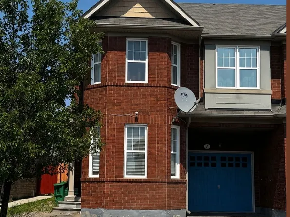 7 Biddens Sq, Brampton, ON L6P 3R2
