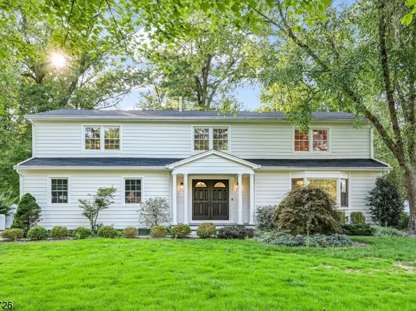 29 Wingate Dr, Livingston Twp., NJ 07039