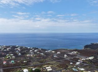 Eiwa Ave, Captain Cook, HI 96704