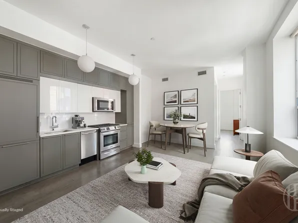 416 West 52nd Street image 1 of 18