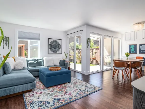 82 Surrey Lane, San Rafael, CA 94903